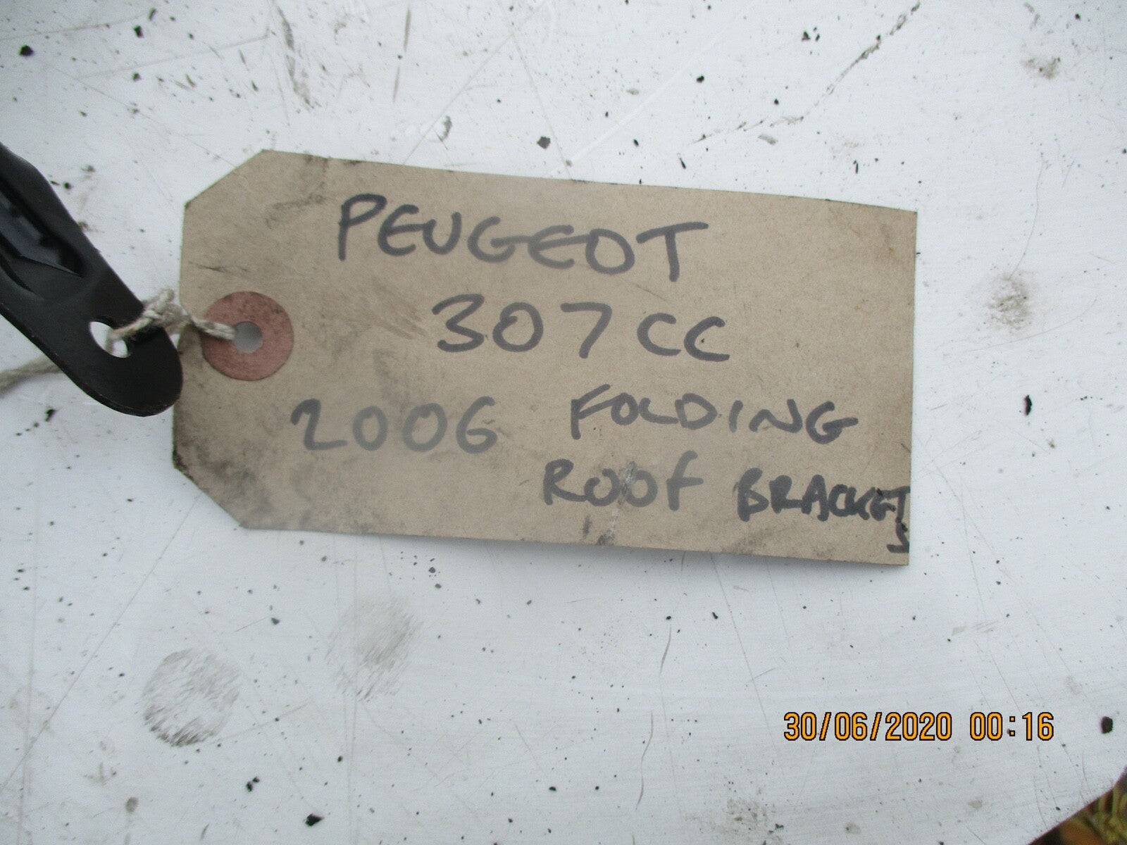 PEUGEOT 307 CC 307CC 2006 DRIVER PASSENGER SIDE FOLDING ROOF SUPPORT BRACKETS