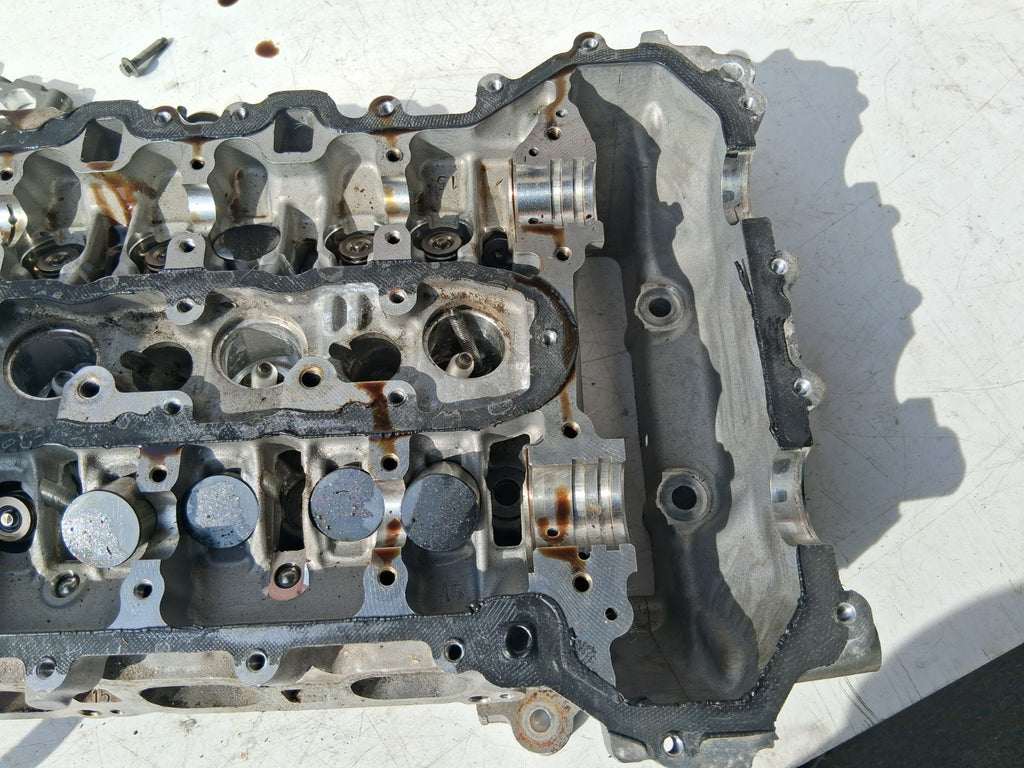 2021 CITROEN C4 MK3 1.2 PETROL ENGINE CYLINDER HEAD WITH VALVES 9810874110