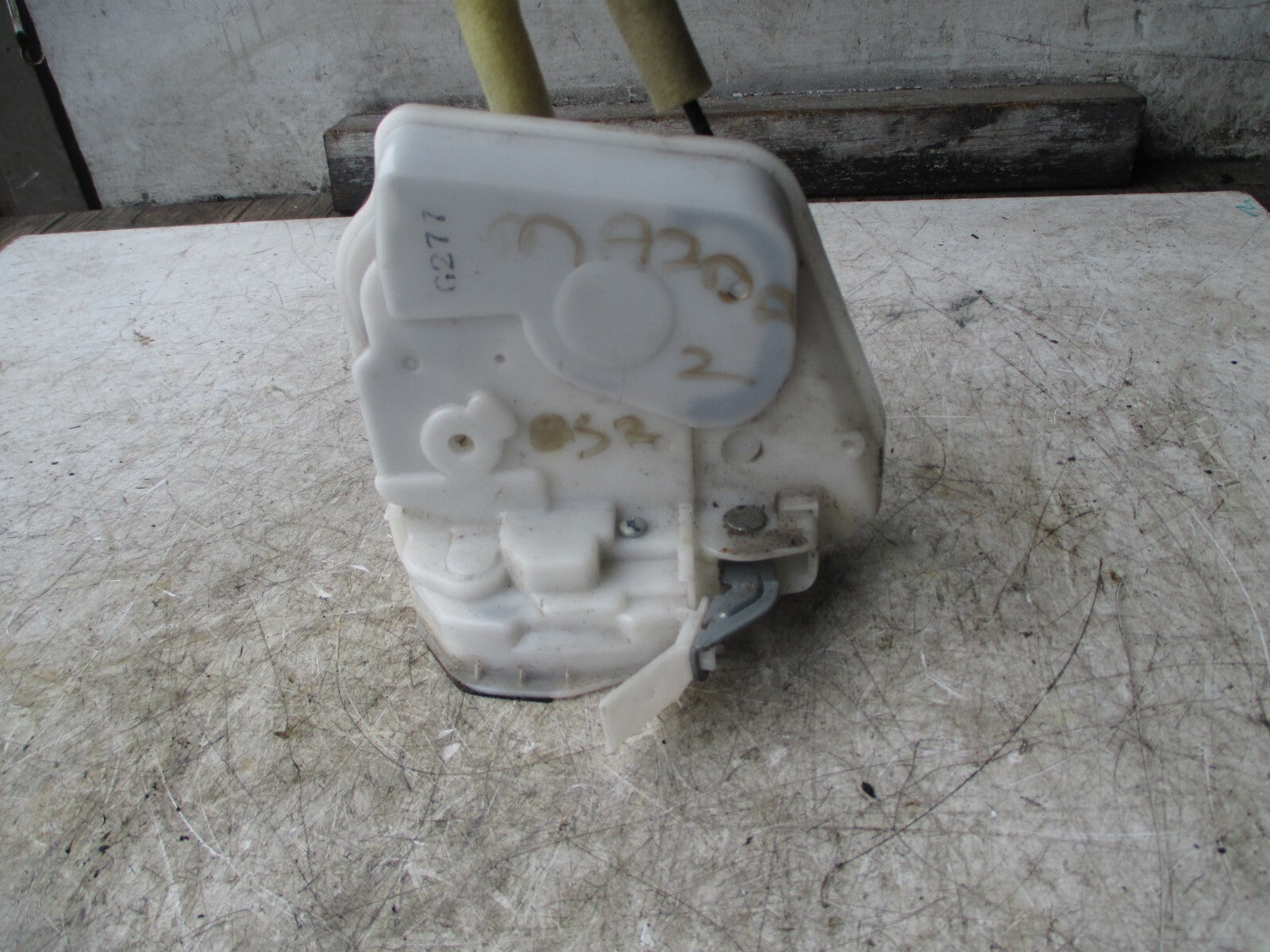 MAZDA 2 2008 MK2 OSR DRIVER SIDE DOOR LOCK