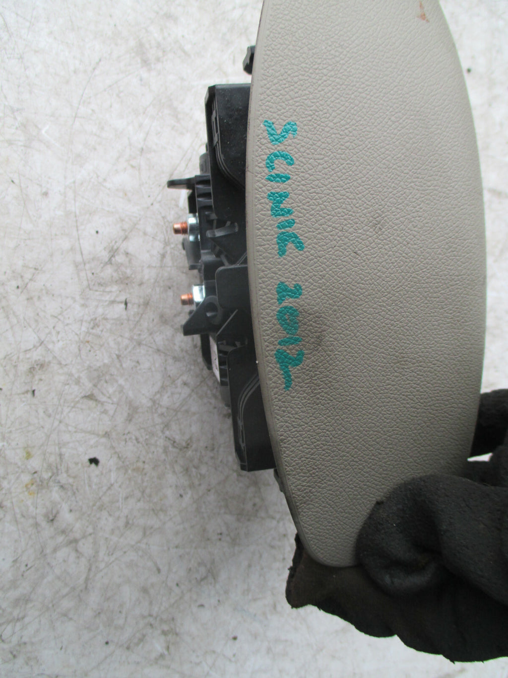 RENAULT SCENIC MK3 2012 DRIVER STEERING WHEEL SAFETY BAG 985705473R