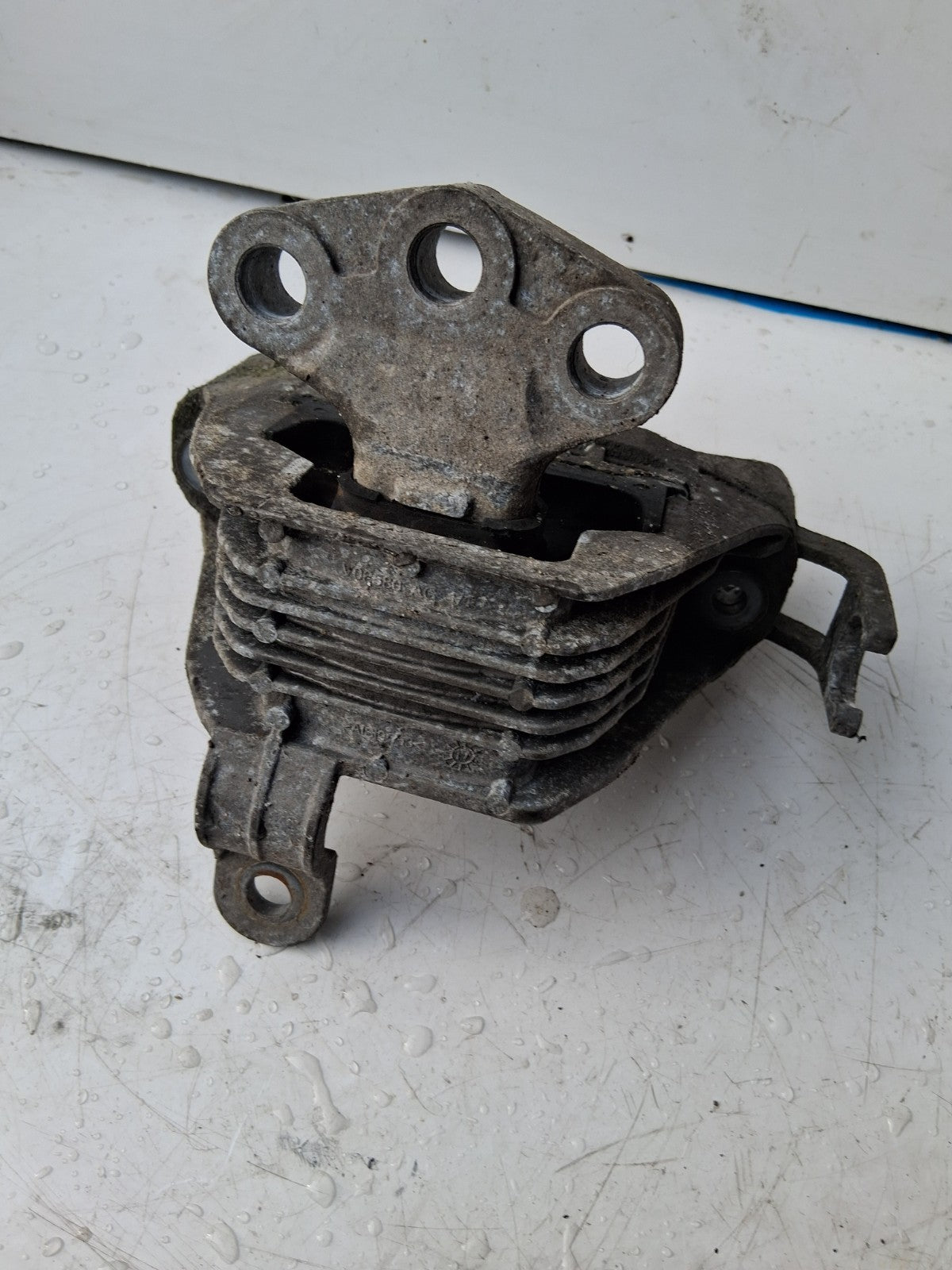 2017 VAUXHALL ZAFIRA C FRONT RIGHT DRIVER SIDE ENGINE MOUNT V06580AC