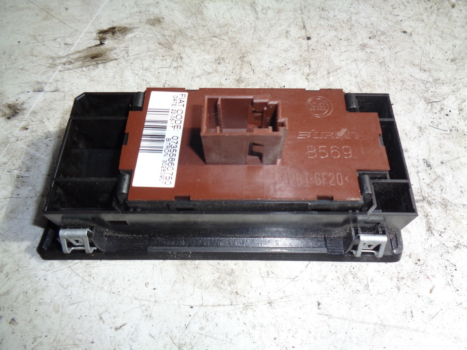 PEUGEOT BOXER MK3 2017 VAN 2.0 HDI FOGLIGHT SWITCH SWITCHES 07355860750