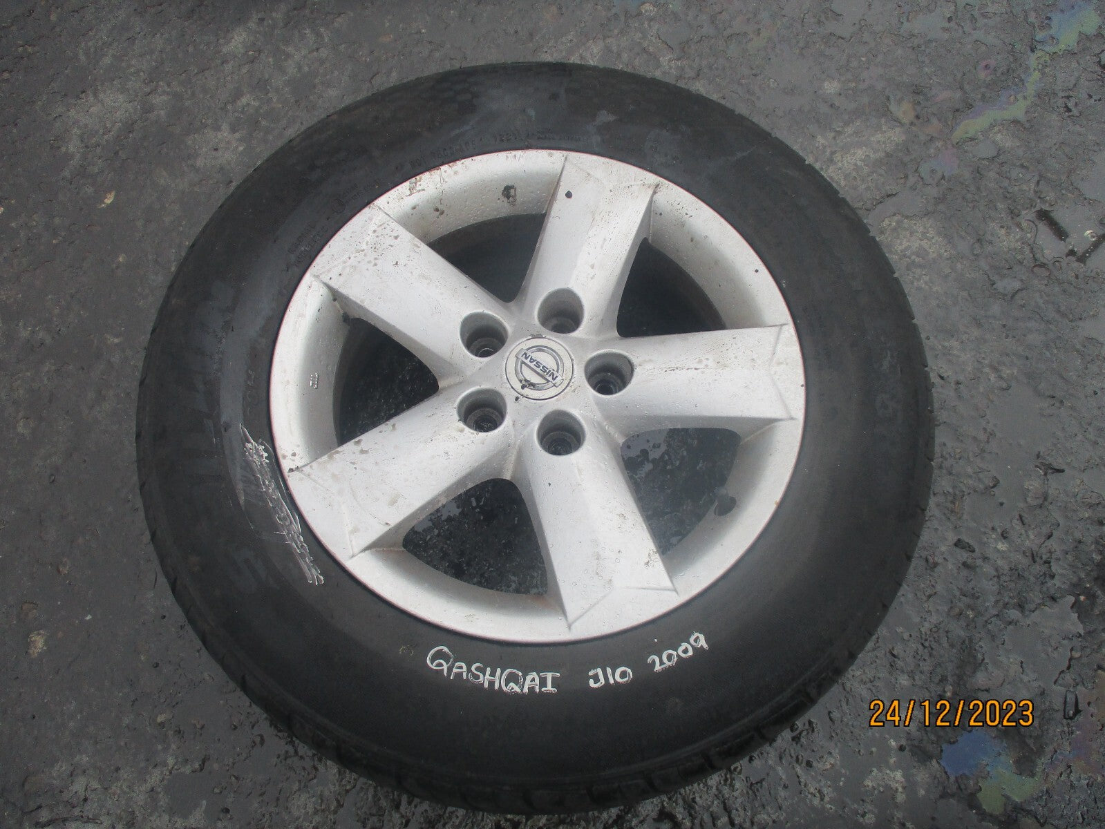 NISSAN QASHQAI J10 2009 16 INCH ALLOY WHEEL WITH TYRE 215/65R16