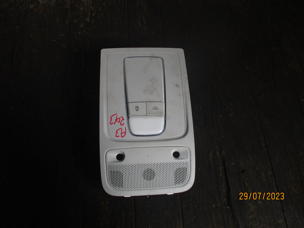 AUDI A3 2013 FRONT INTERIOR ROOF READING LIGHT 8V0951177
