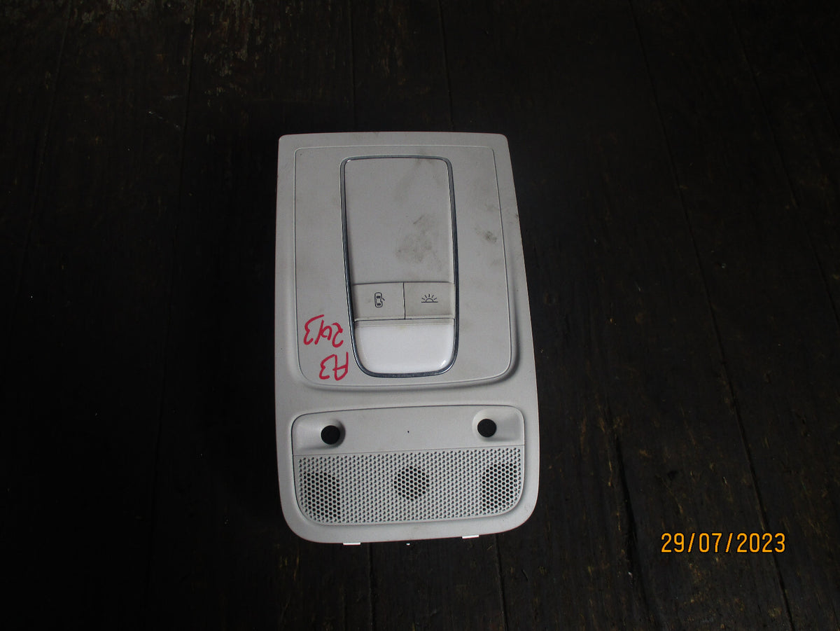 AUDI A3 2013 FRONT INTERIOR ROOF READING LIGHT 8V0951177