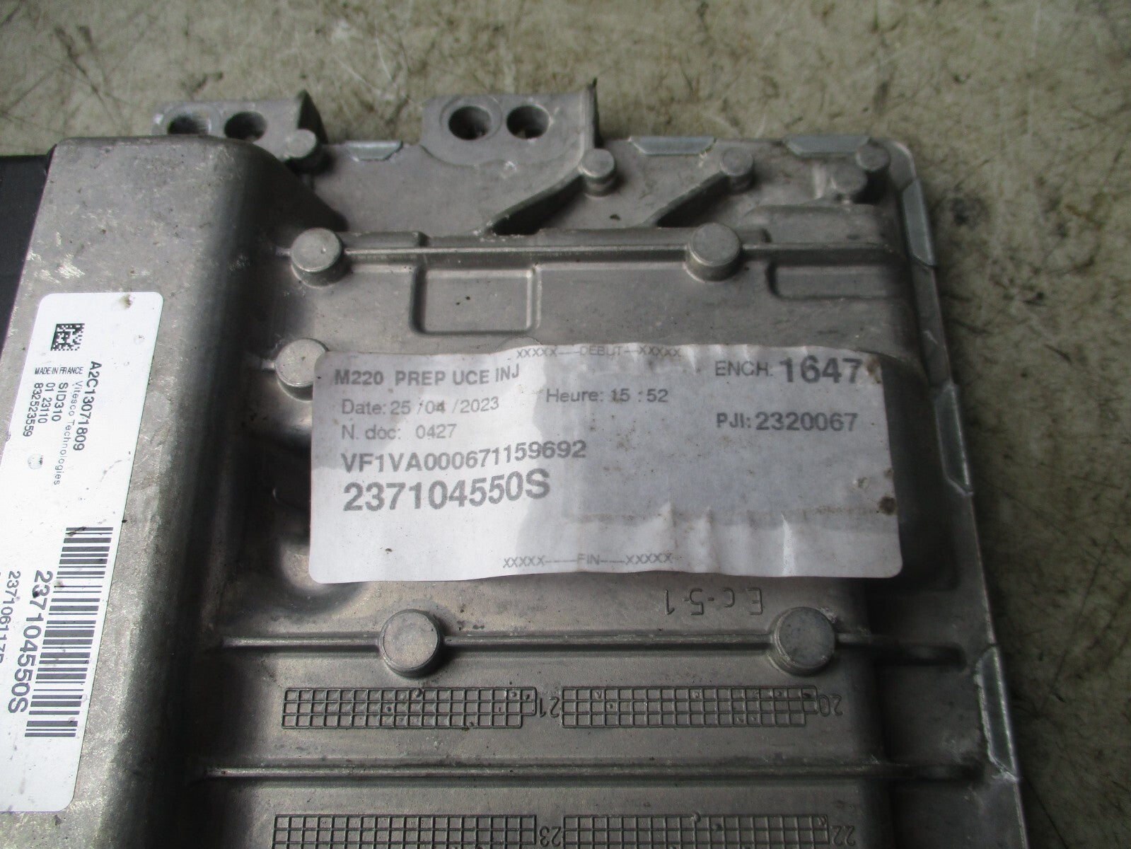 2023 RENAULT MASTER ECU ENGINE CONTROL UNIT 237106117R