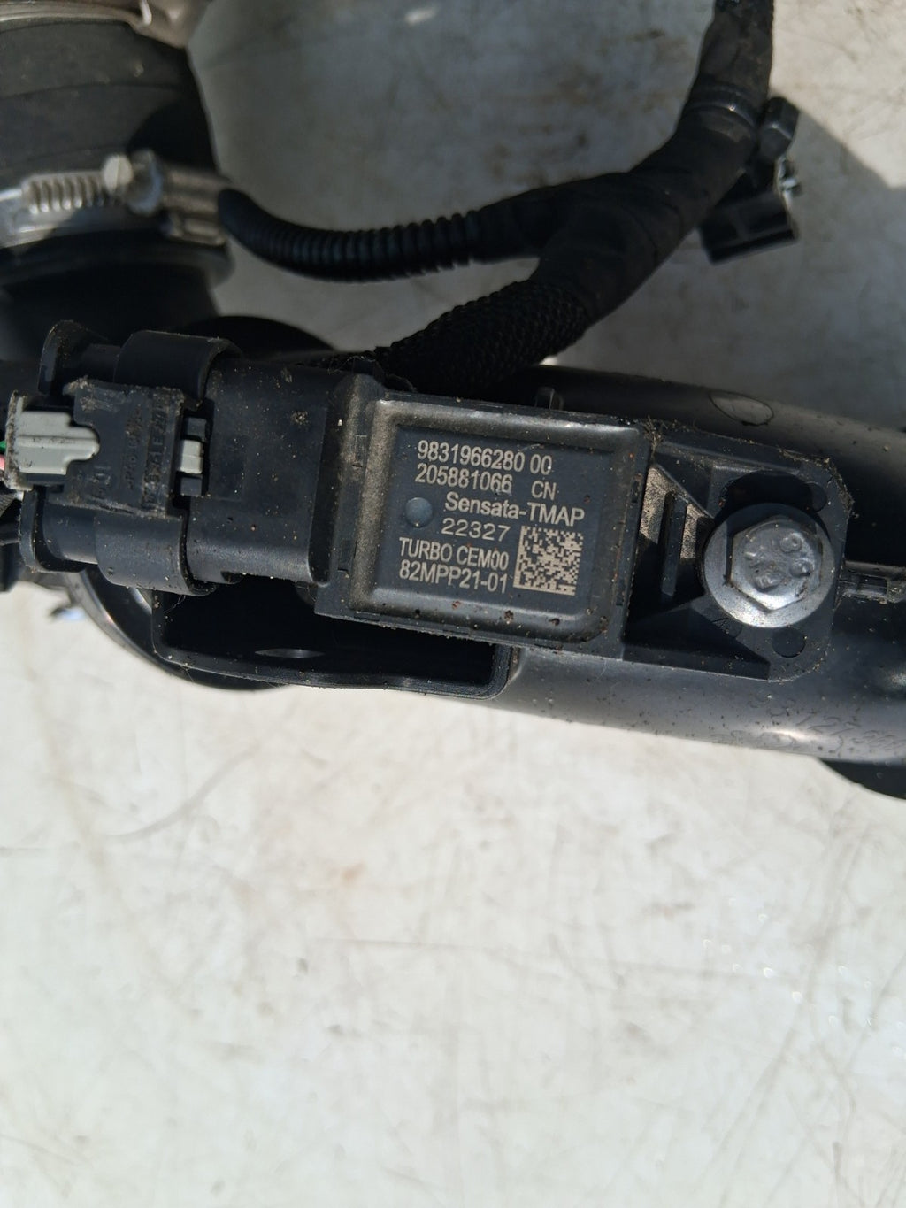 2021 PEUGEOT 208 INTAKE MANIFOLD 9802040580