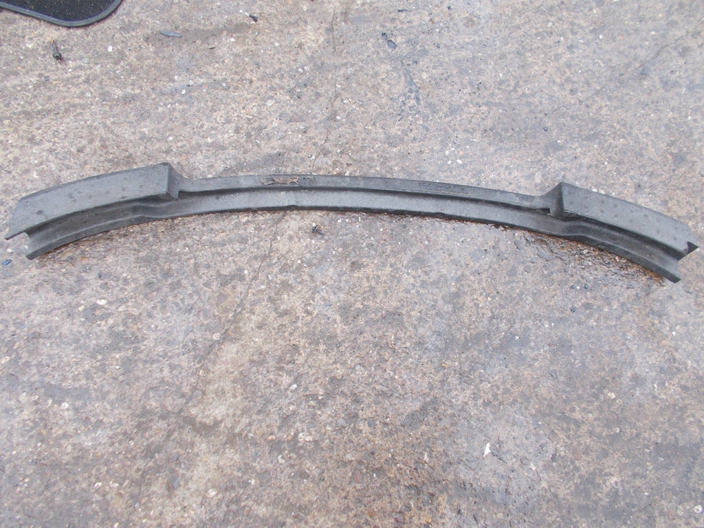 2005 VOLKSWAGEN VW TOURAN FRONT BUMPER SUPPORT BAR FOAM 1T0805083