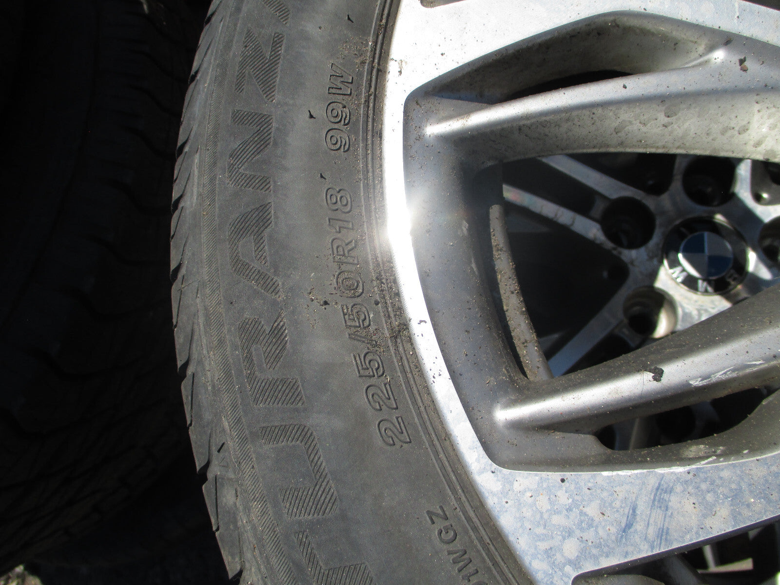 BMW X1 2018 F48 18 INCH ALLOY WHEEL WITH TYRE 225/50R18 6856067 REF 2