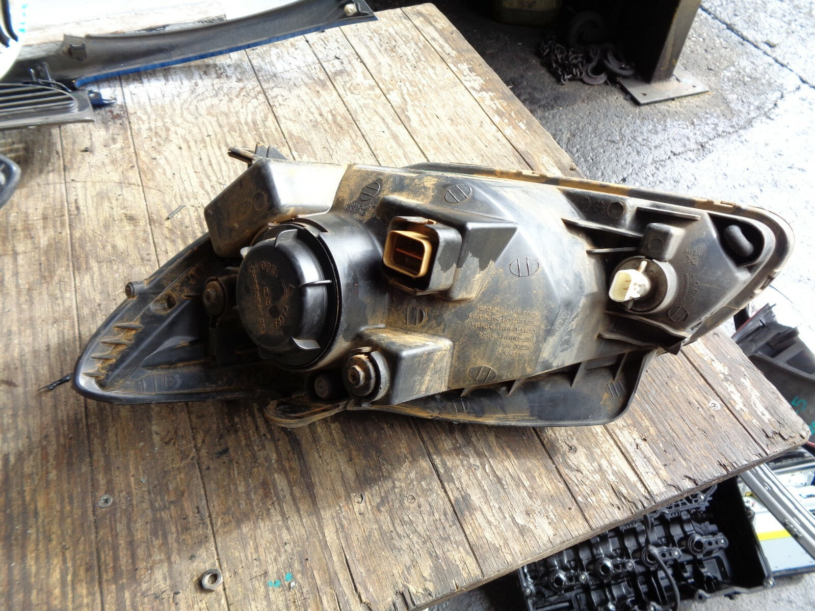 HYUNDAI GETZ MK1 FACELIFT DRIVER OFF SIDE HEADLIGHT 02A011B00