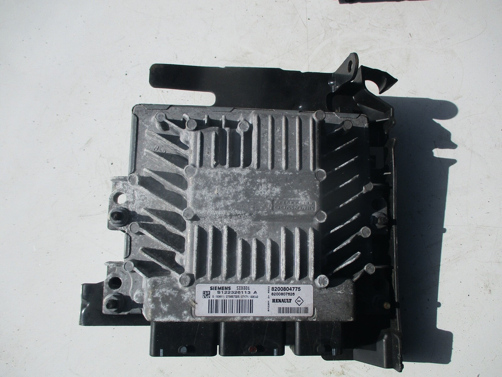 RENAULT MEGANE MK2 1.5 DCI ENGINE CONTROL UNIT 8200804775 ECU