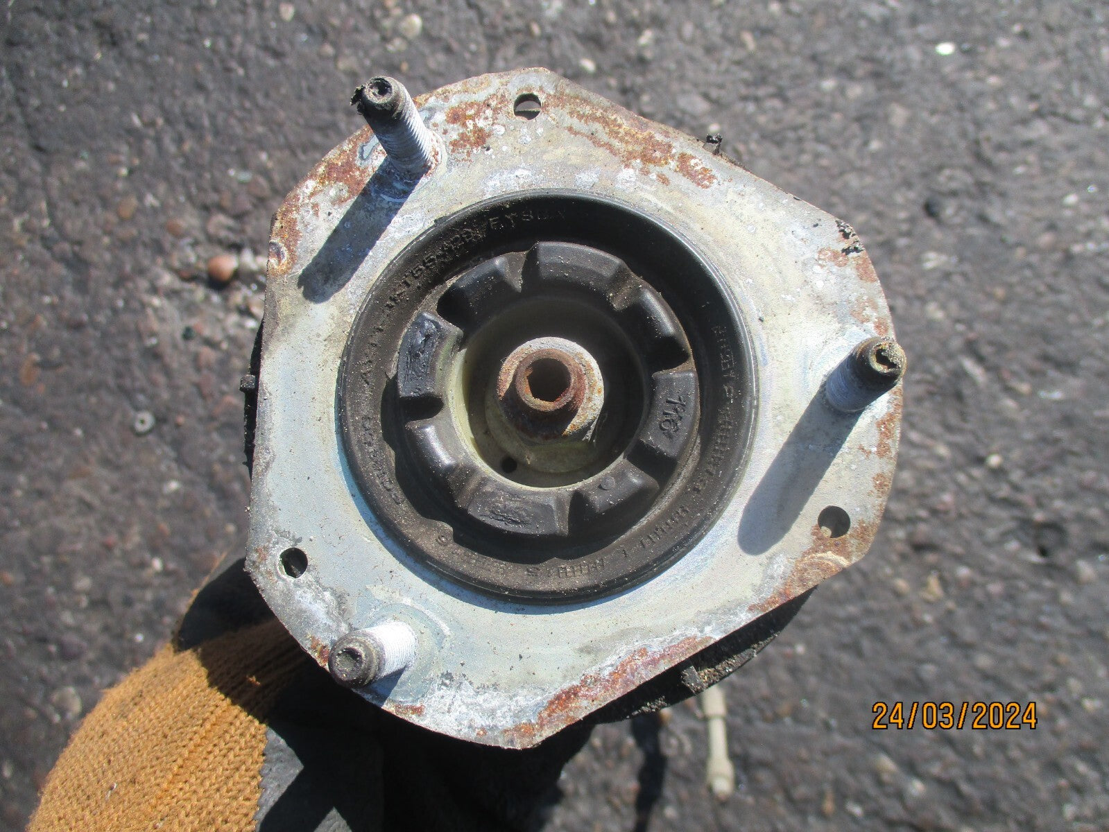 FORD TRANSIT COURIER 2014 NSF PASSENGER SIDE FRONT SHOCK ABSORBER