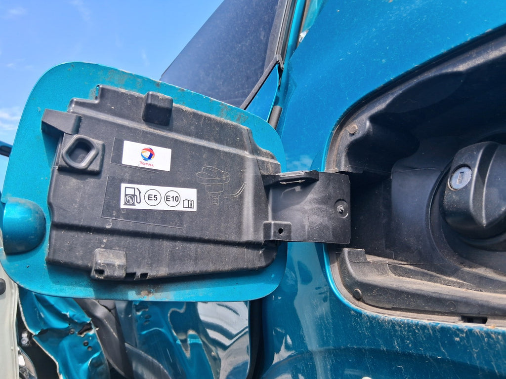 2023 CITREOEN C3 MK3 FUEL FILLER FLAP SPRING BLUE METALLIC EWJ