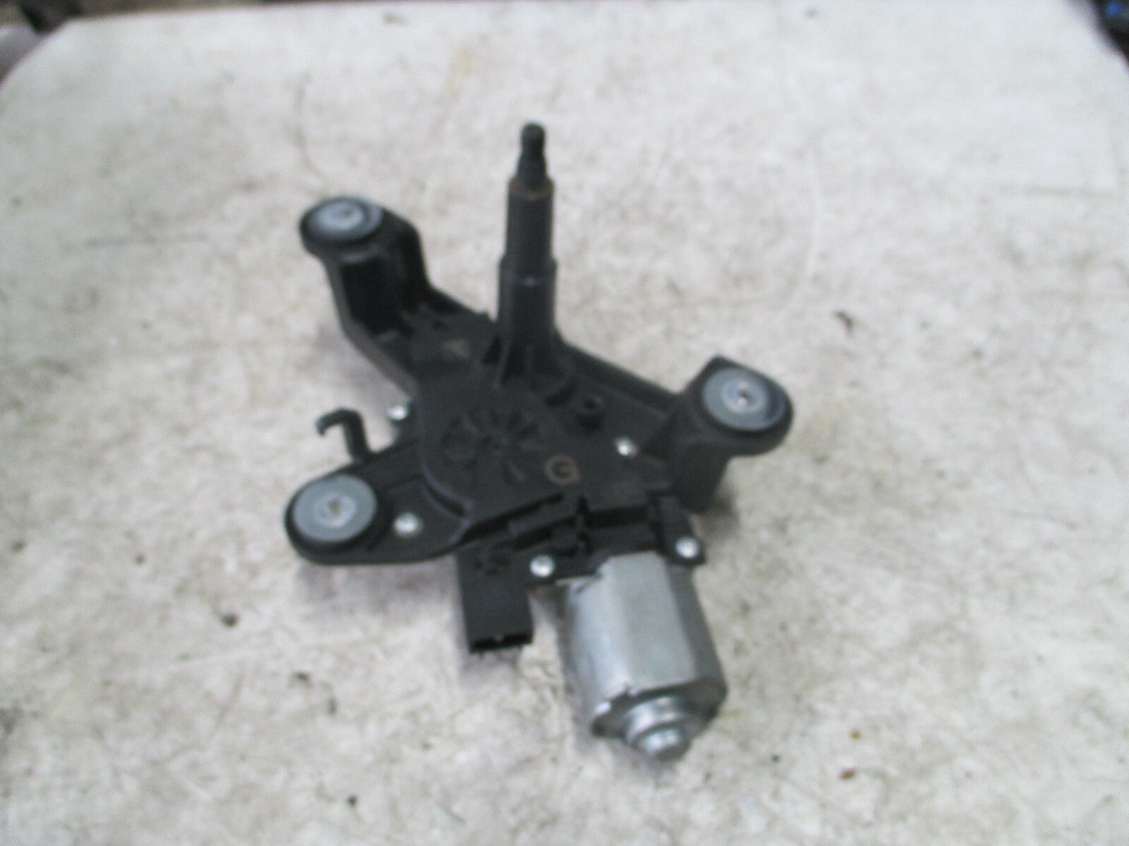 CITROEN C5 AIRCROSS 2019 REAR WINDSCREEN WIPER MOTOR 9811259980