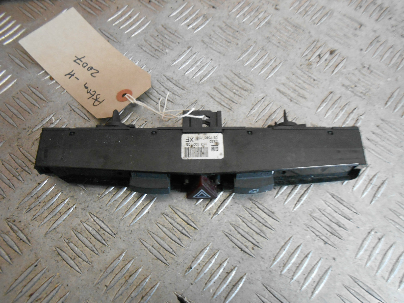 VAUXHALL ASTRA MK5 2007 HAZARD WINDOW LOCK SWITCH BUTTON 13100105