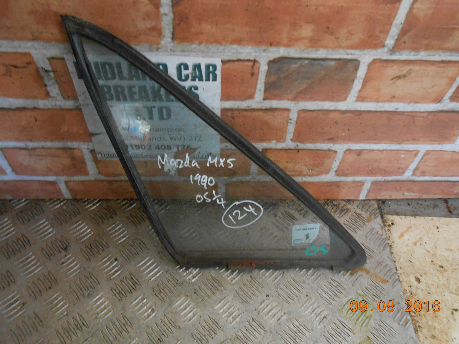 MAZDA MX5 ROADSTER NA MK1 1990 OSF DRIVER SIDE FRONT QUARTER WINDOW GLASS