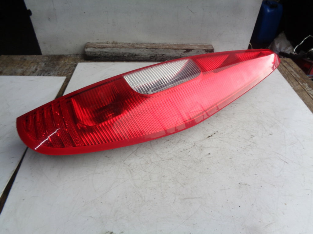 MITSUBISHI COLT MK6 2005 DRIVER OFF SIDE REAR LIGHT mr957376