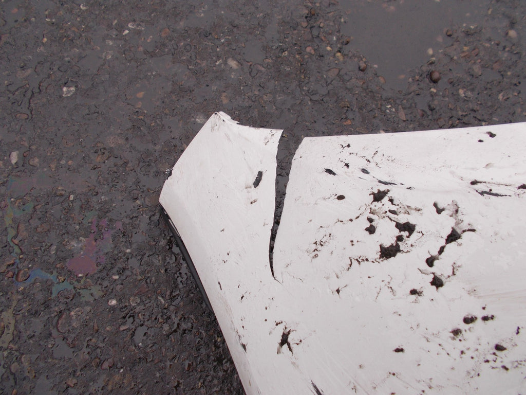 2011 VOLKSWAGEN SCIROCCO GT COUPE REAR BUMPER COMPLETE WHITE