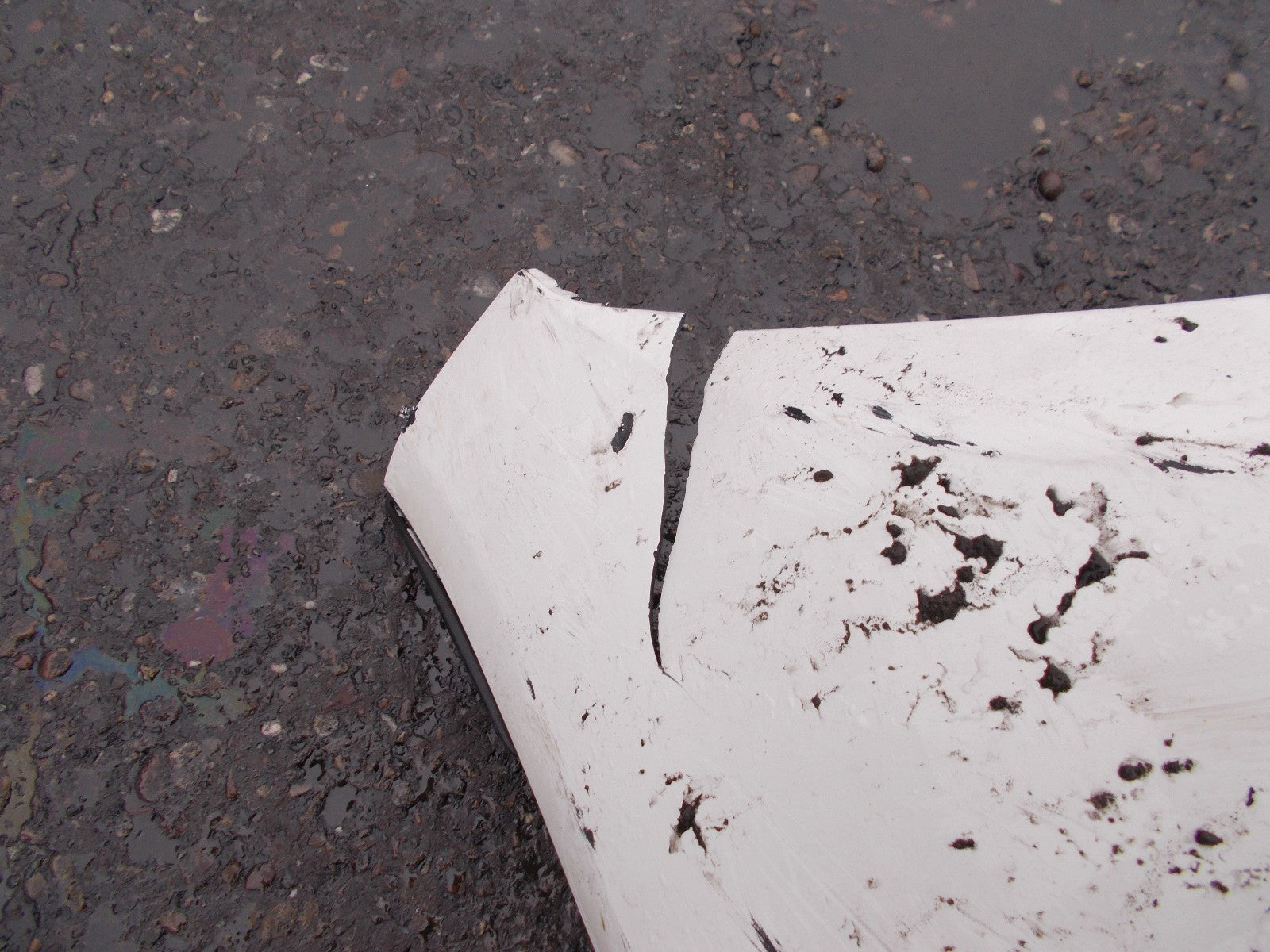 2011 VOLKSWAGEN SCIROCCO GT COUPE REAR BUMPER COMPLETE WHITE