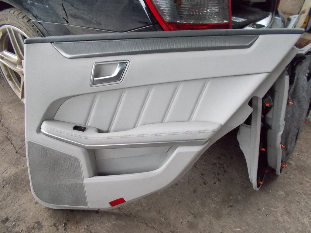 MERCEDES E CLASS W212 2016 OSR DRIVERS SIDE REAR DOOR CARD WHITE