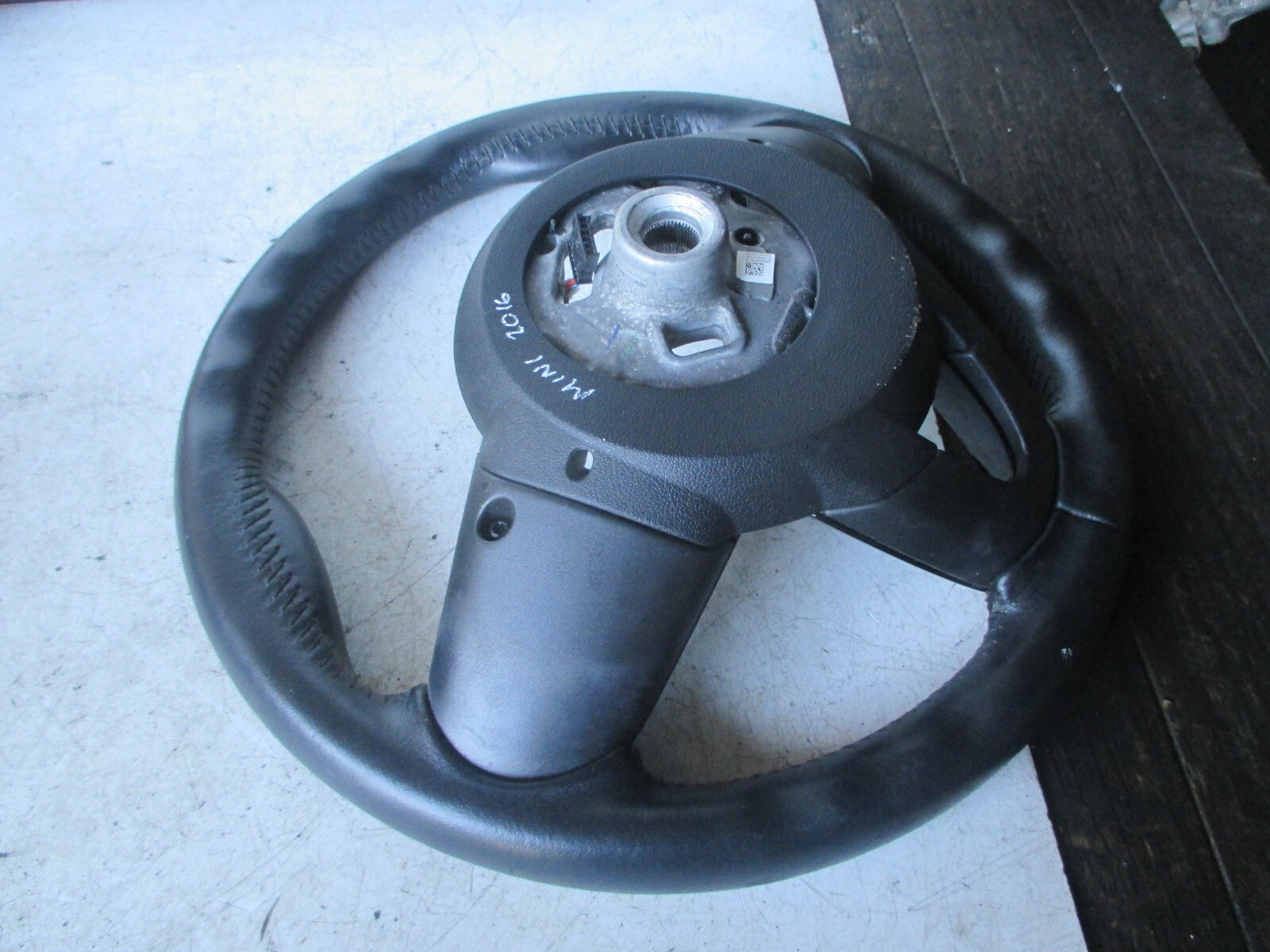 BMW MINI CLUBMAN F54 2016 3 SPOKE MULTIFUNCTION STEERING WHEEL