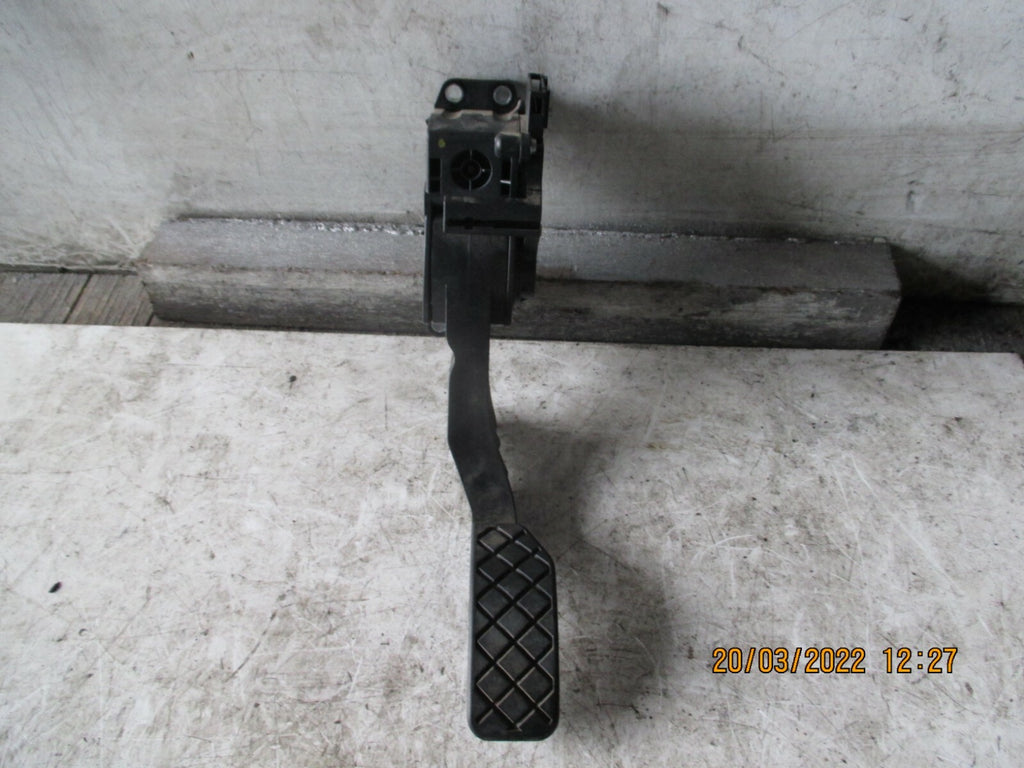 VOLKSWAGEN POLO 2014 MK5 6R ACCELERATOR THROTTLE PEDAL 0280755206