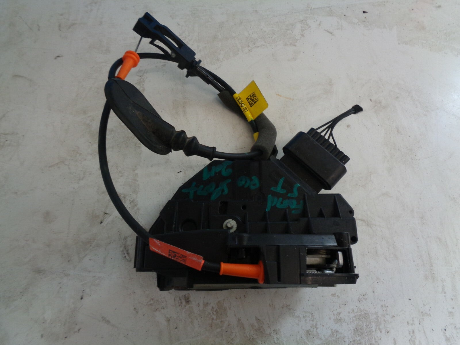 FORD ECOSPORT 2019 5 DOOR OSR DRIVER SIDE REAR DOOR LOCK MECHANISM GN15A264A26