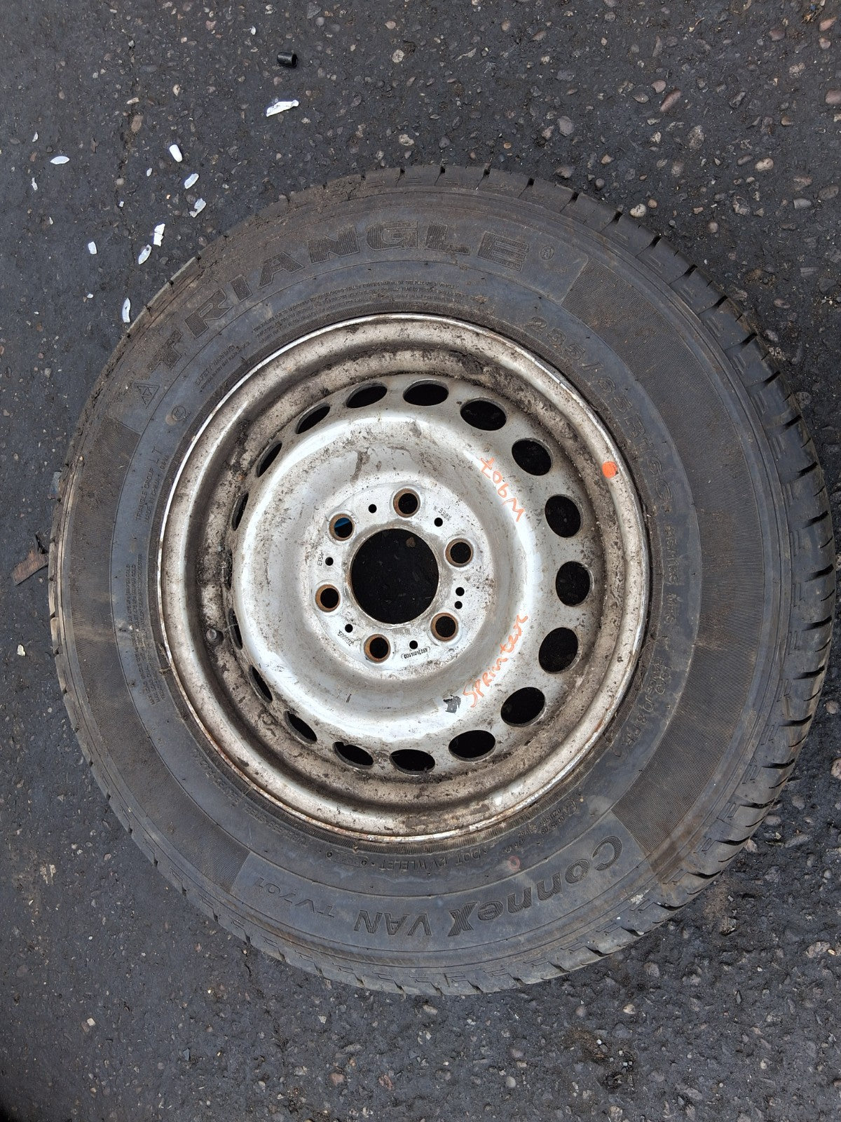 2020 MERCEDES BENZ SPRINTER W907 16 INCH STEEL WHEEL WITH TYRE 235/65R16