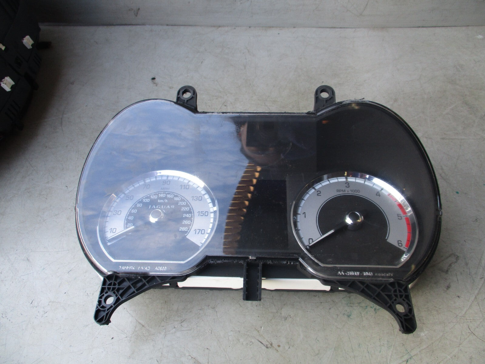 2011 JAGUAR XF SPEEDOMETER INSTRUMENT CLUSTER 8X2310849JJ (ref s)