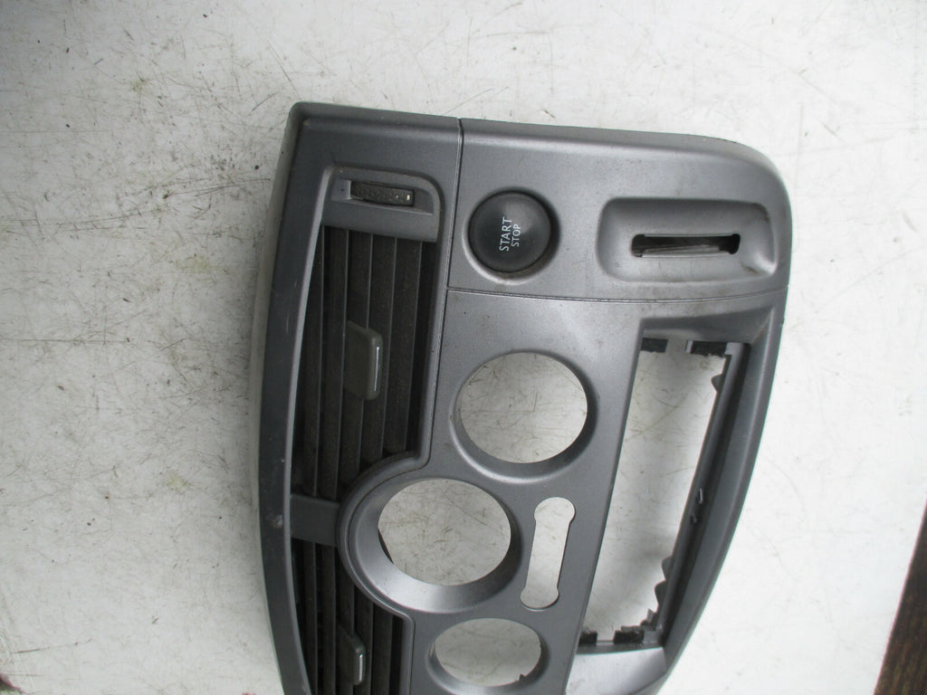 RENAULT SCENIC 2008 DASH STOP START SWITCH BUTTON AIR VENT PANEL GREY 8200140722