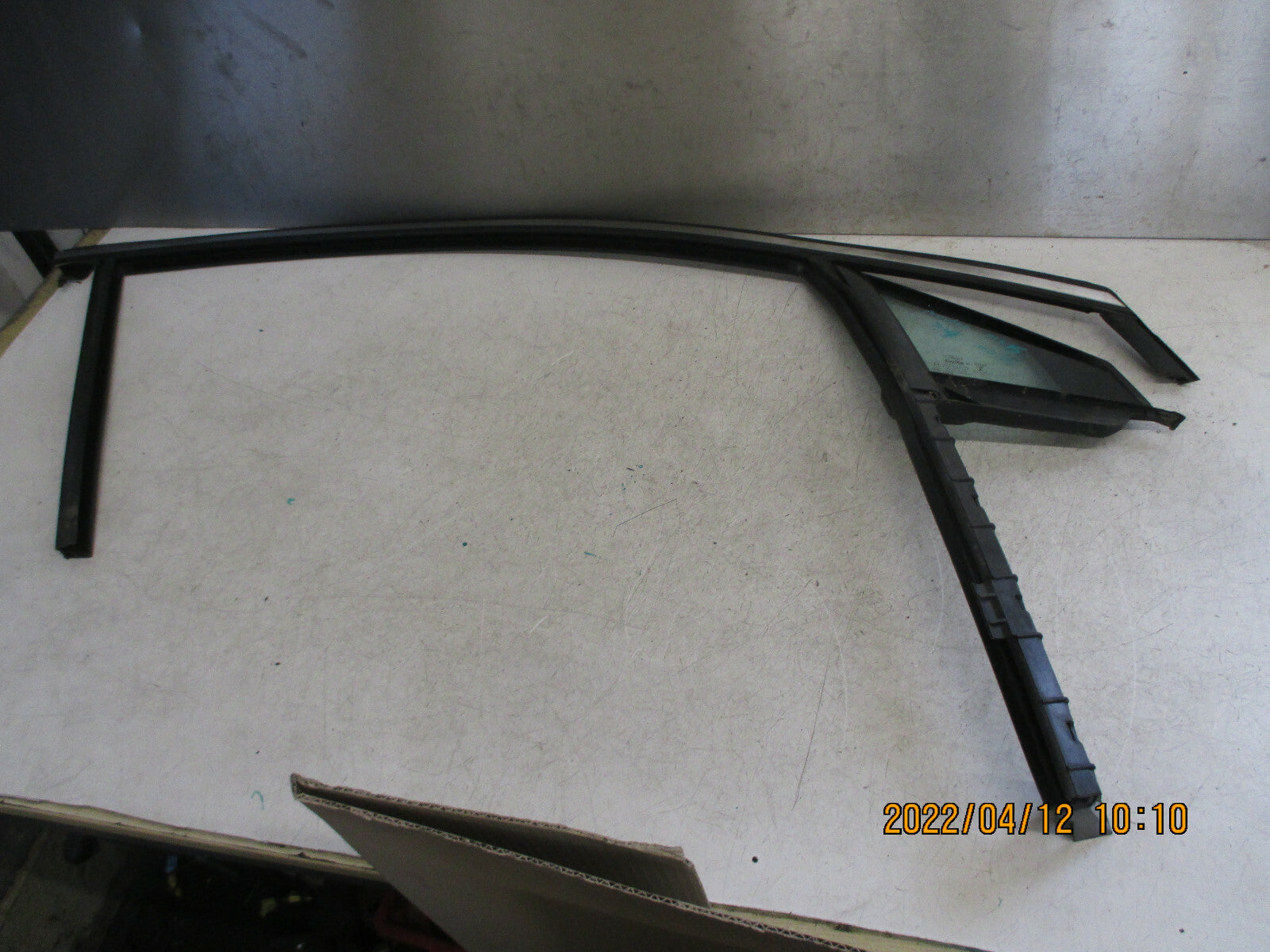 FORD MONDEO MK5 2019 OSF DRIVER FRONT DOOR QUARTER WINDOW GLASS