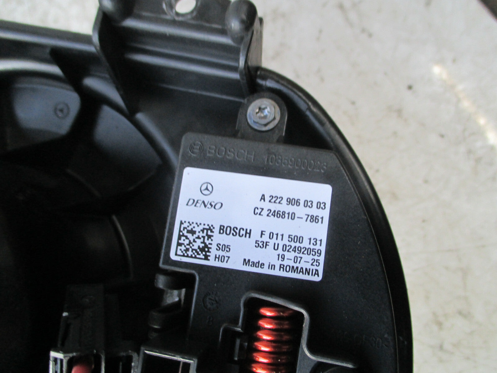 MERCEDES GLA MK1 X156 2019 HEATER BLOWER MOTOR UNIT A2469062501