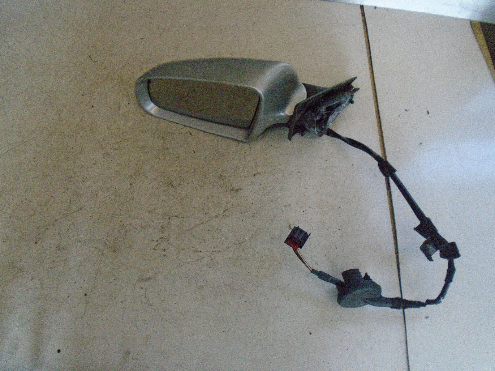 AUDI A3 8P 2003 NS FRONT PASSENGER SIDE ELECTRONIC DOOR WING MIRROR RS0408503