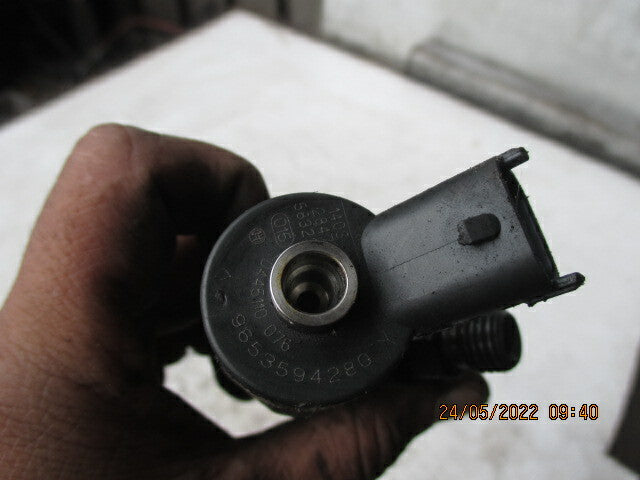 PEUGEOT 206 307 EXPERT 1998-2005 1.6 2.0 DIESEL FUEL INJECTOR 9653594280 REF 1