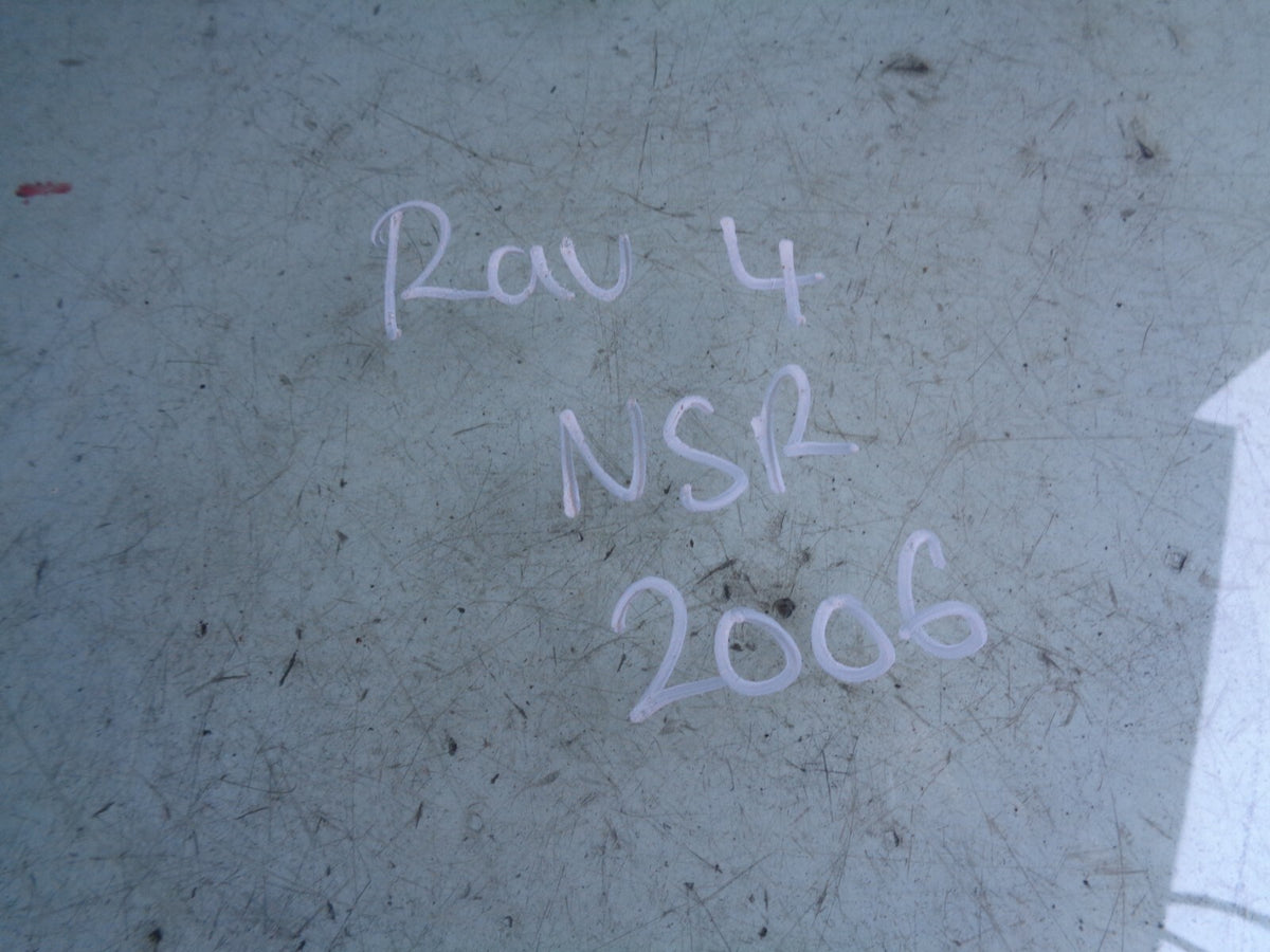 TOYOTA RAV 4 NSR PASSENGER SIDE REAR DOOR WINDOW GLASS