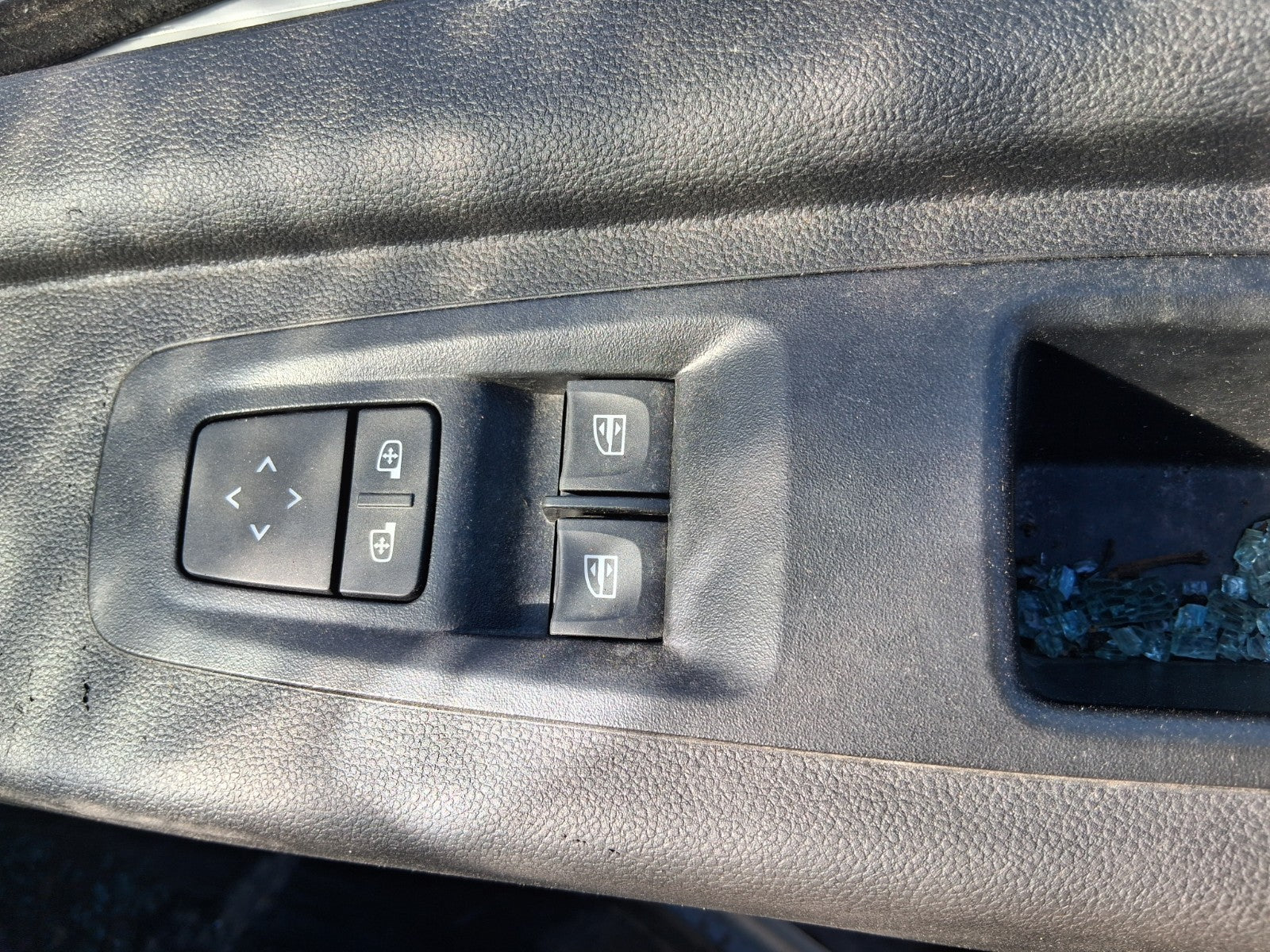 2025 RENAULT MASTER MK4 OSF DRIVER SIDE FRONT WINDOW CONTROL SWITCH