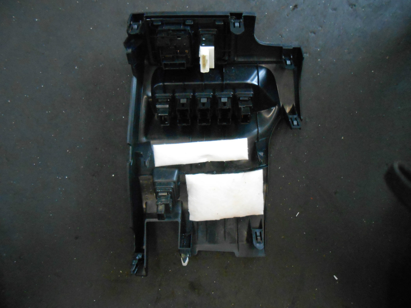 LEXUS CT200h 2014 1.8 HYBRID OS DRIVER SIDE LOWER DASH TRIM & MIRROR SWITCH