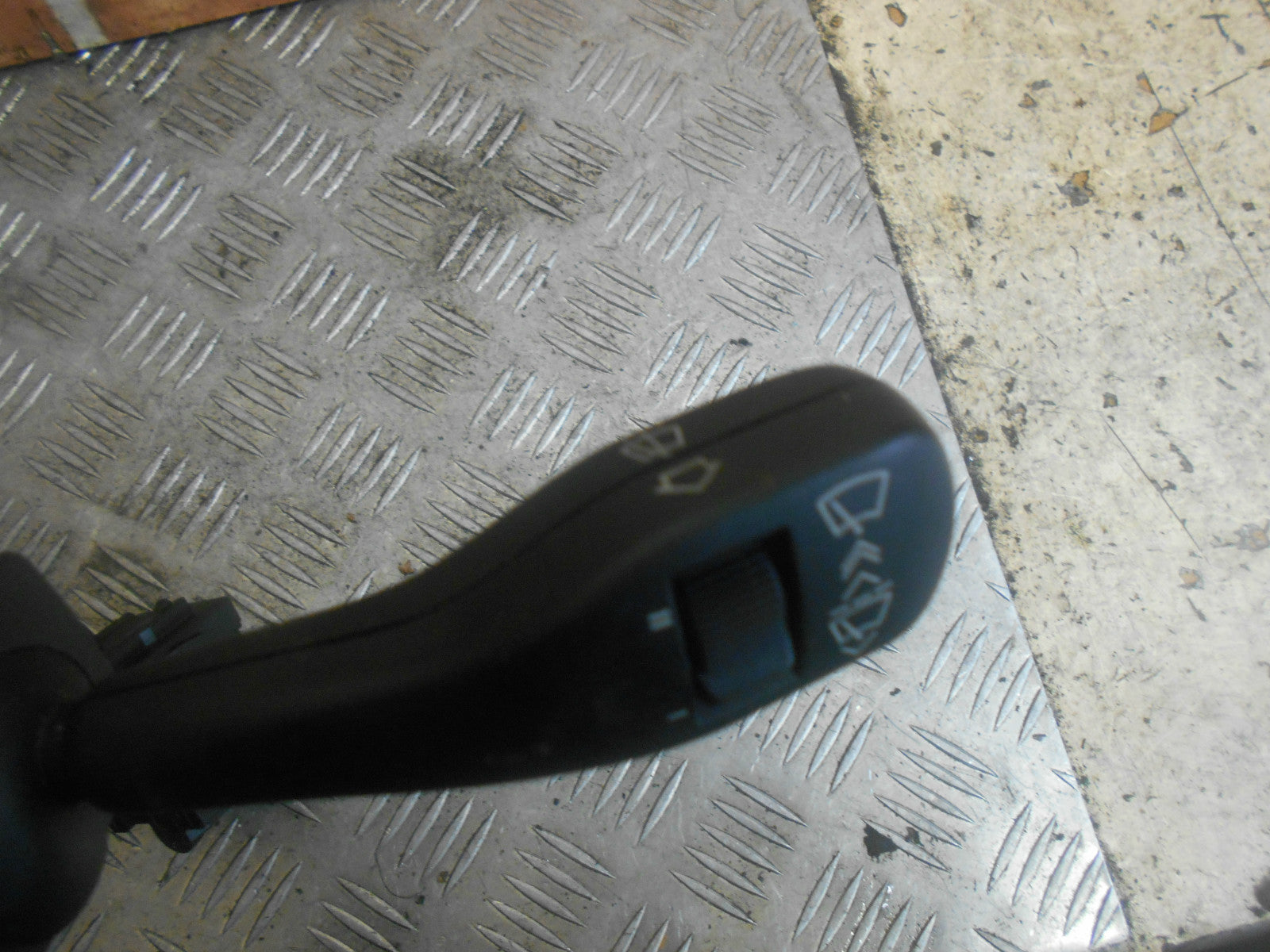 BMW 3 SERIES E46 WIPER INDICATOR STALKS 8363664 8363668