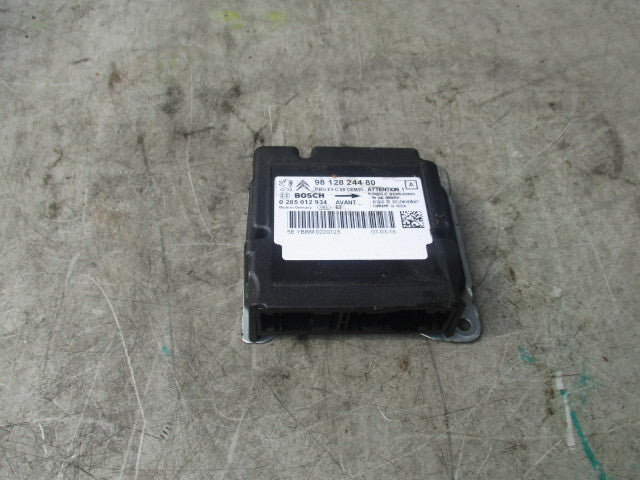 2018 CITROEN CACTUS C4 MK1 ECU AIRBAG CONTROL MODULE 9812824480