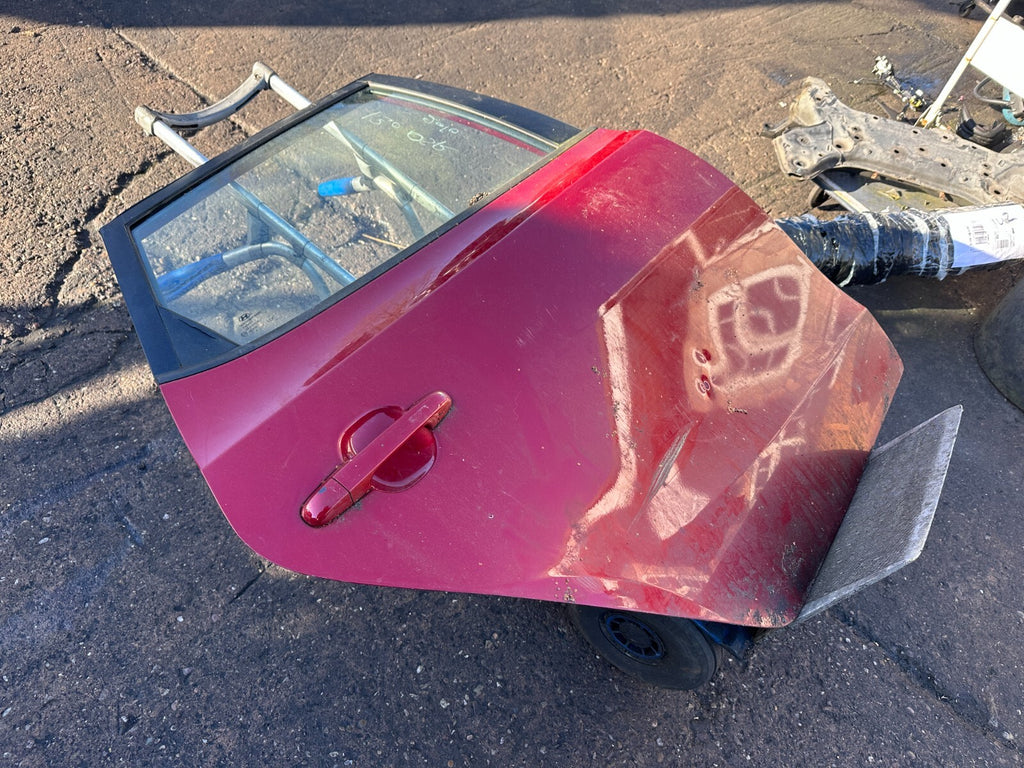 HYUNDAI I 30 2010 OSR DRIVER SIDE REAR COMPLETE DOOR RED