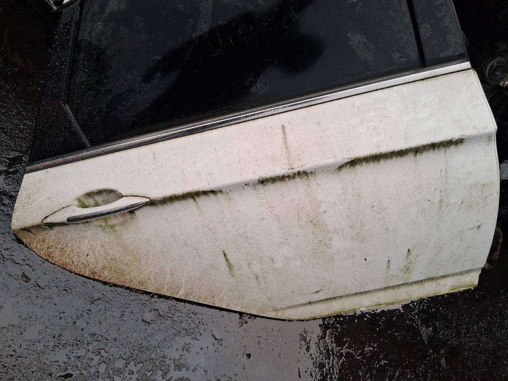 2013 HYUNDAI I40 OSR DRIVER SIDE REAR RIGHT COMPLETE DOOR WHITE