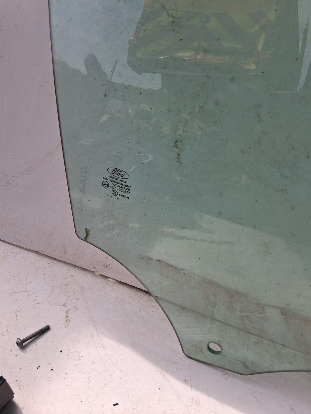2017 FORD FOCUS MK3 OSF DRIVER SIDE FRONT RIGHT WINDOW GLASS
