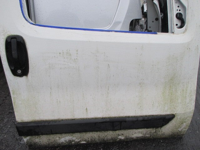 2013 FIAT DOBLO OSF DRIVER SIDE BARE FRONT DOOR WHITE