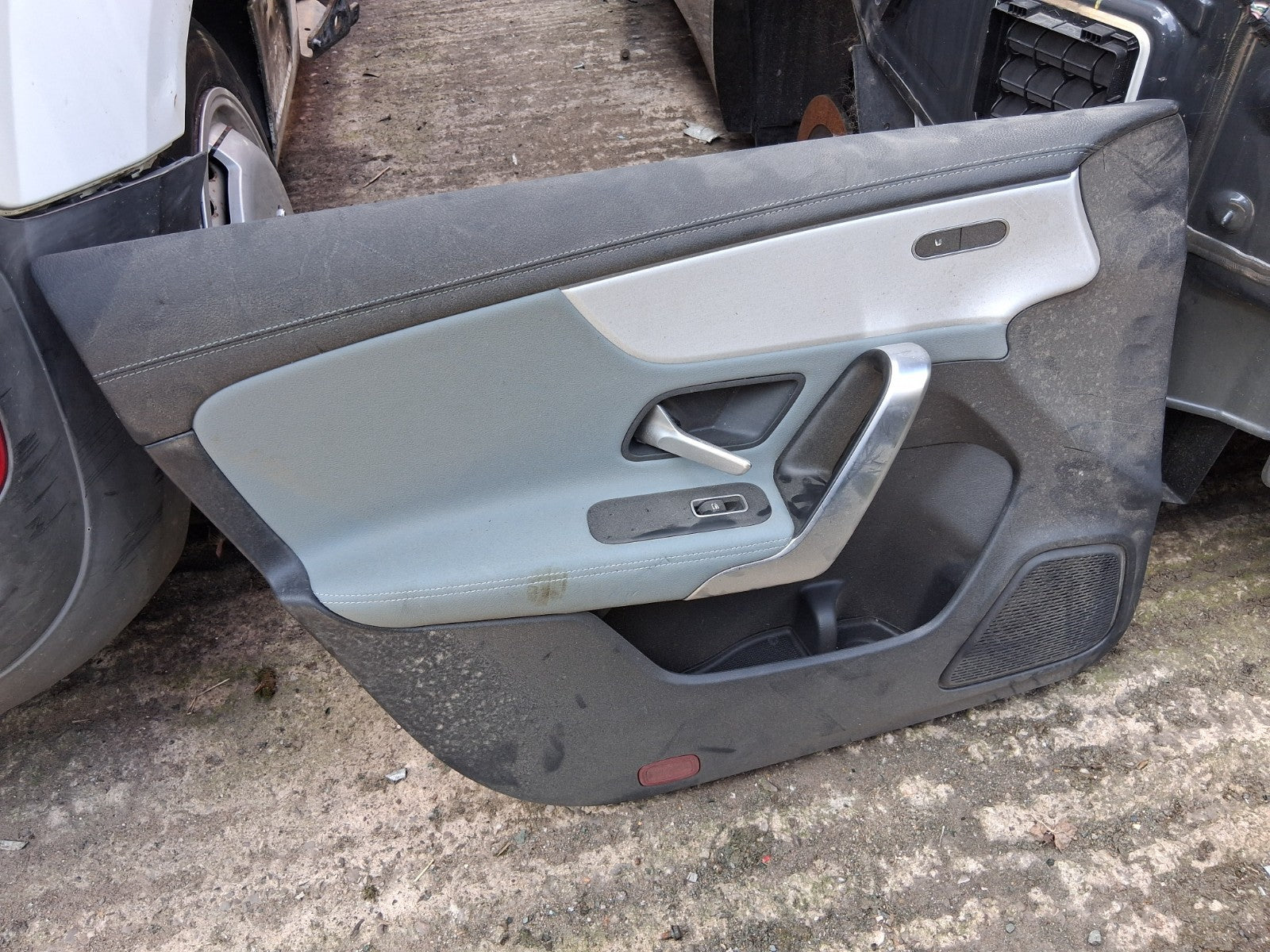 2023 MERCEDES CLA C118 NSF PASSENGER SIDE FRONT LEFT DOOR CARD PANEL A1187209100