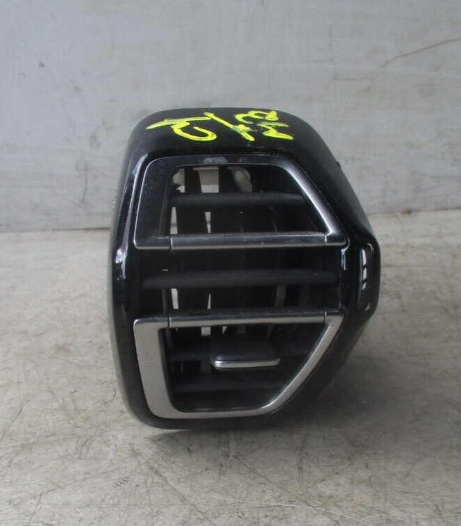 2020 CITROEN C4 MK3 AIR VENT 9831805680