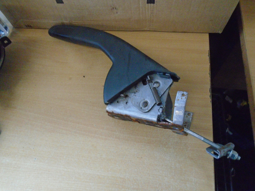 RENAULT CLIO MK4 2019 0.9 PETROL HANDBRAKE HANDLE LEVER