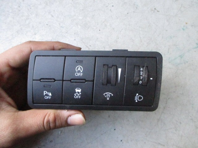 2018 HYUNDAI IX20 MK1 HEADLIGHT FOG LIGHT CONTROL SWITCH 933001KBD0EQ