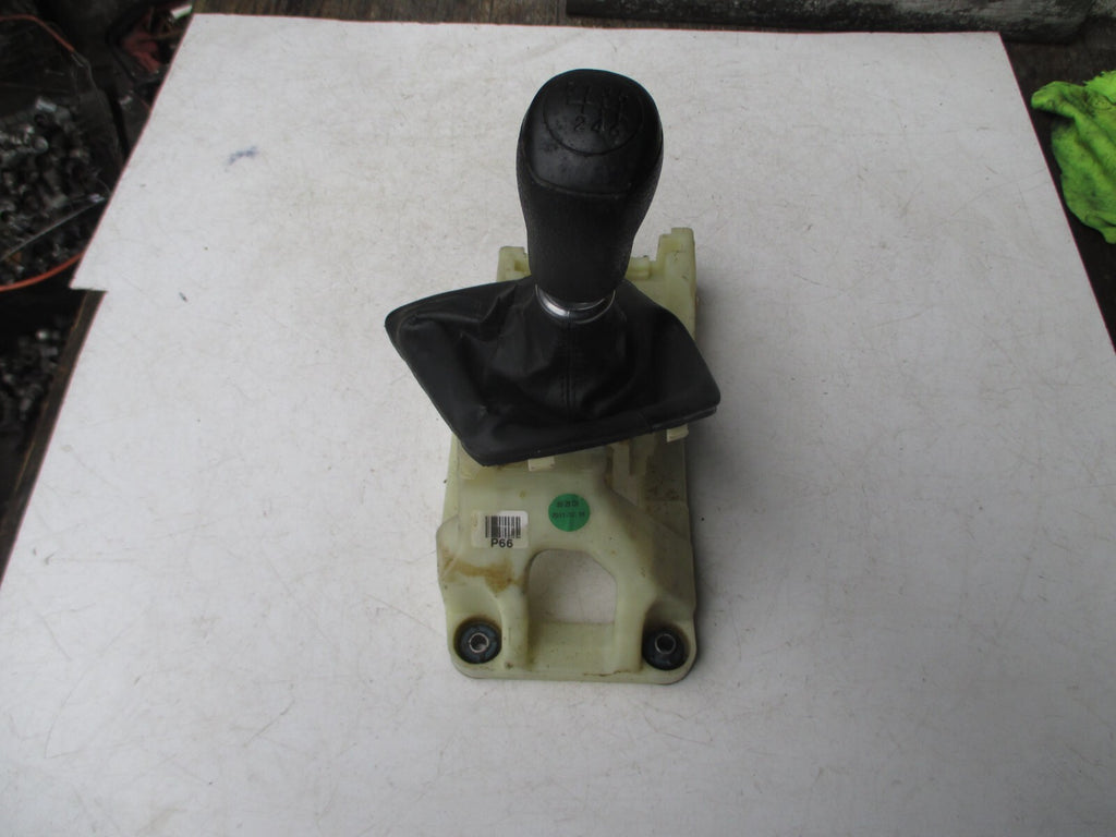 HYUNDAI I30 MK2 2014 6 SPEED GEAR STICK SELECTOR LEVER GAITER KNOB 43700A5920 BY
