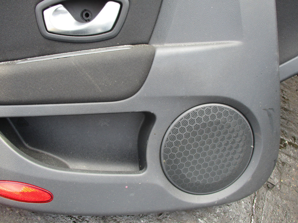 RENAULT LAGUNA MK3 2008 NSR PASSENGER SIDE REAR PLASTIC DOOR CARD PANEL