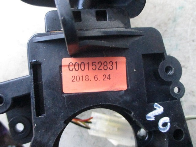 2020 LDV SAIC V80 WIPER INDICATOR STALK UNIT C00152831